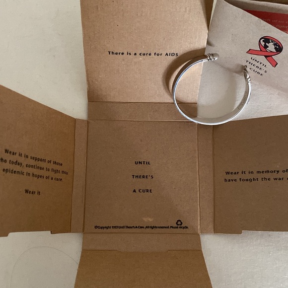Sterling silver Until There’s A Cure bracelet - Picture 8 of 12